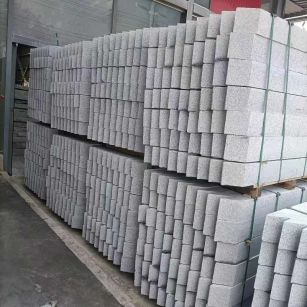 包头芝麻白树围石 树池