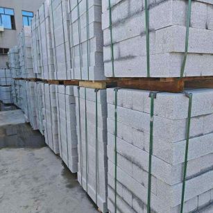 包头芝麻白路牙石，路侧石