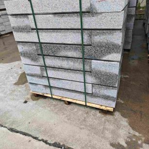 包头芙蓉白路牙石，马路牙子