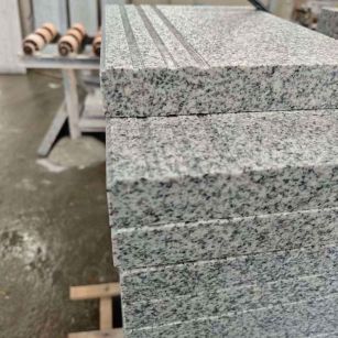 包头芝麻白楼梯踏步