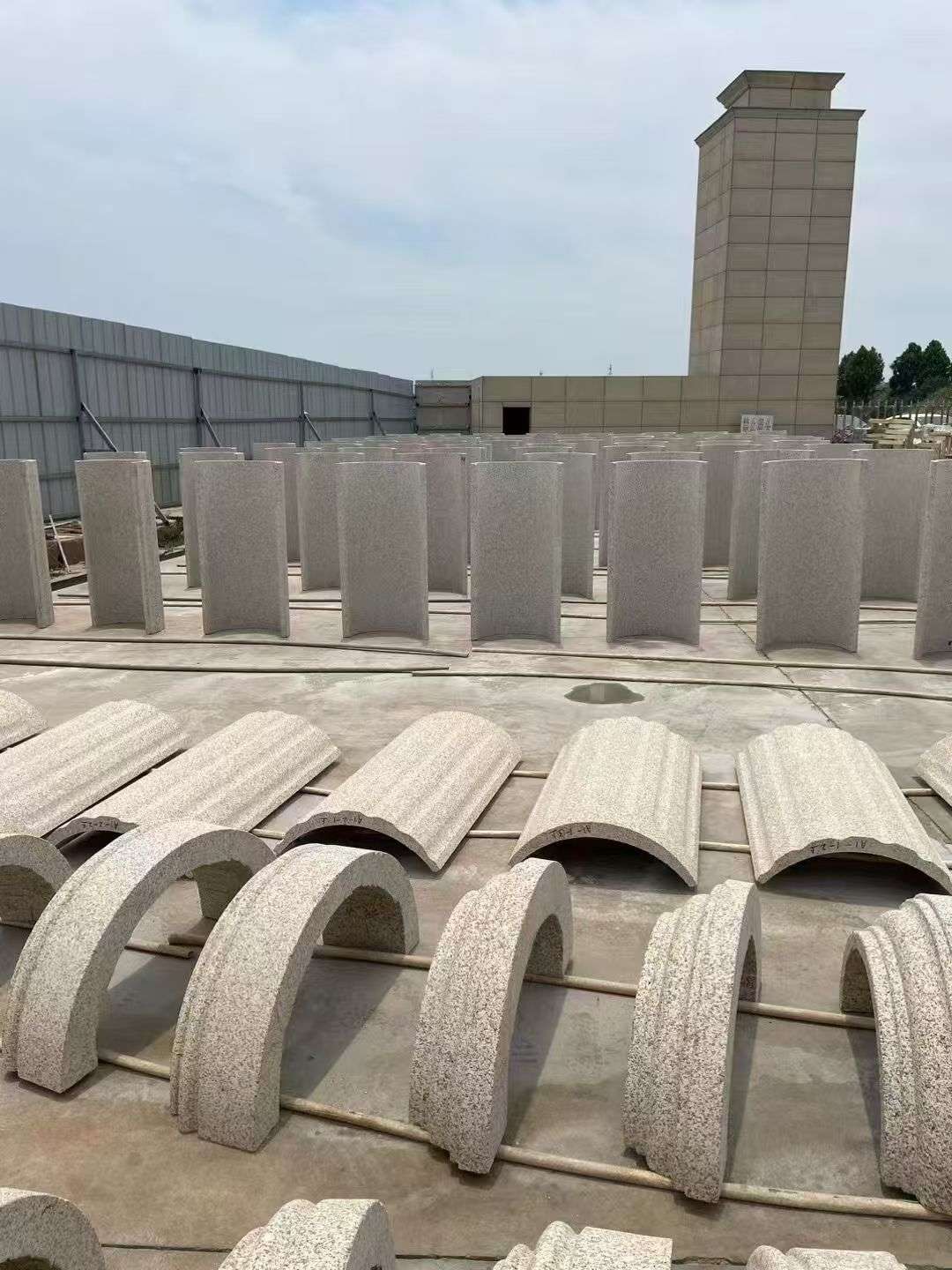 包头黄金麻别墅柱皮 异形 线条定制